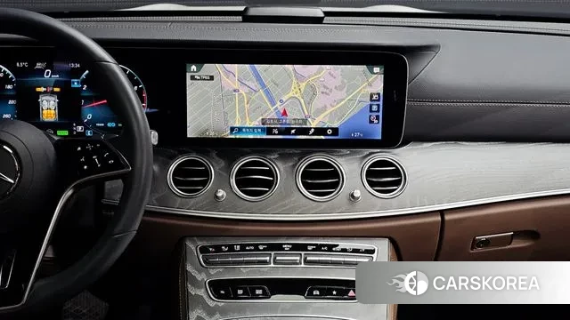 Mercedes-Benz E-Class W213 2022 Белый из Кореи, фото 6