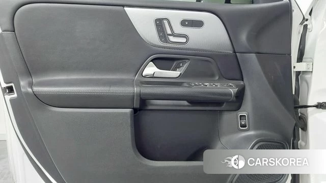 Mercedes-Benz GLB-Class X247 2021 Белый из Кореи, фото 6