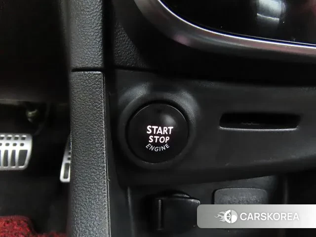 Renault Korea (Samsung) Clio 2018 Красный из Кореи, фото 6