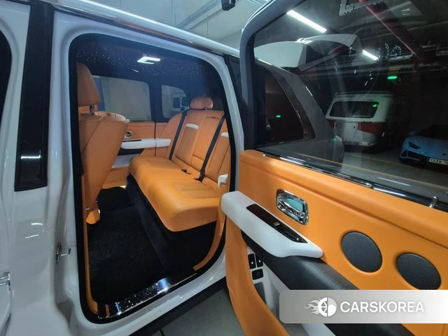 Rolls-Royce Cullinan 2023 Белый из Кореи, фото 6