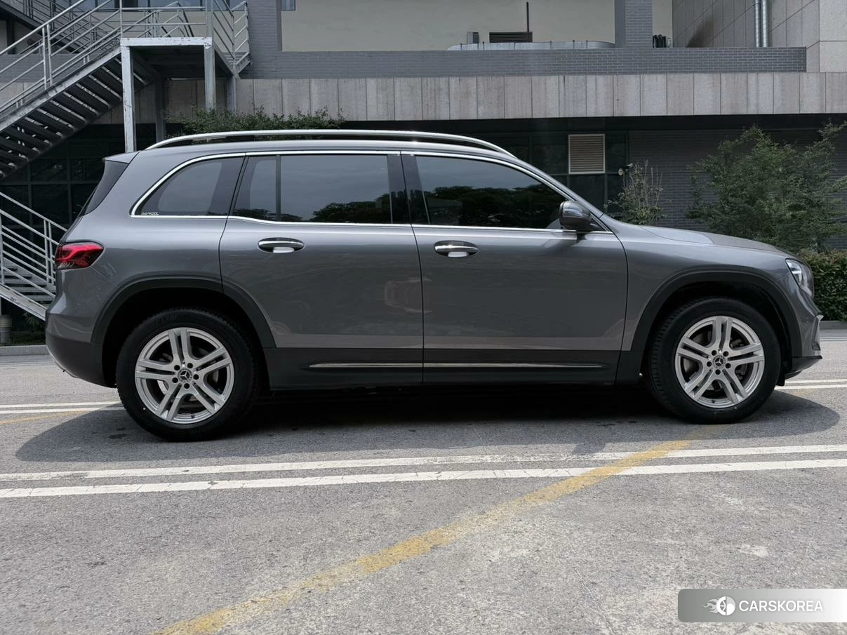 Mercedes-Benz GLB 2022 Темно-серый из Китая, фото 6
