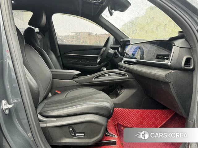 Geely Automobile Xingyue L 2022 Серебристо-серый из Китая, фото 6