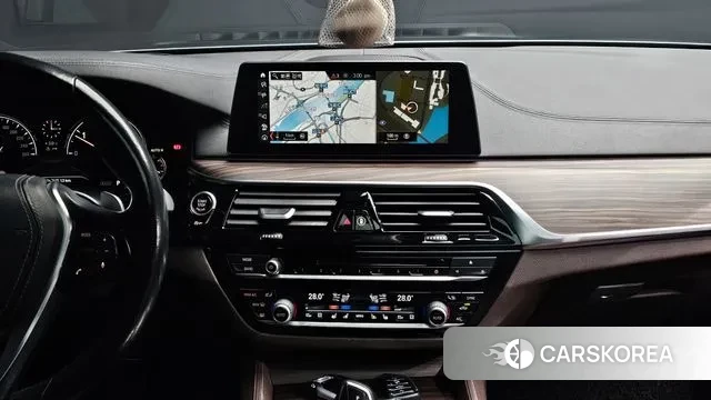 BMW 5 Series (G30) 2018 Серый из Кореи, фото 6