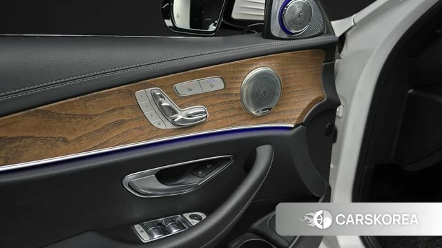 Mercedes-Benz E-Class W213 2021 Белый из Кореи, фото 6