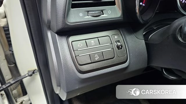 Ssangyong Tivoli Armor 2018 Белый из Кореи, фото 6