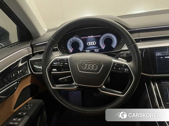 Audi A8 2023 Черный из Китая, фото 6