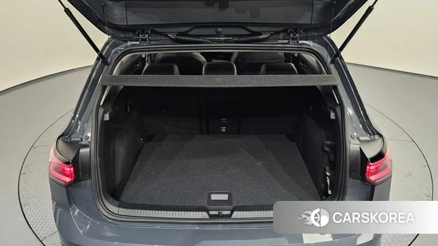 Volkswagen Golf 8th Generation 2025 Серый из Кореи, фото 6