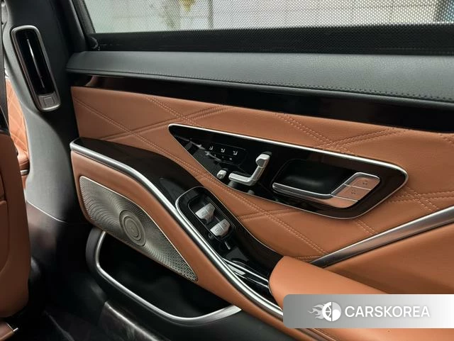 Mercedes-Benz Maybach S-class 2021 Черный из Китая, фото 6