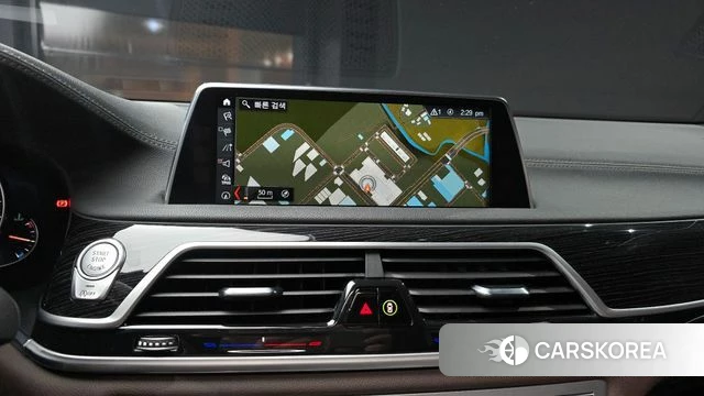 BMW 7 Series (G11) 2018 Серебристо-серый из Кореи, фото 6