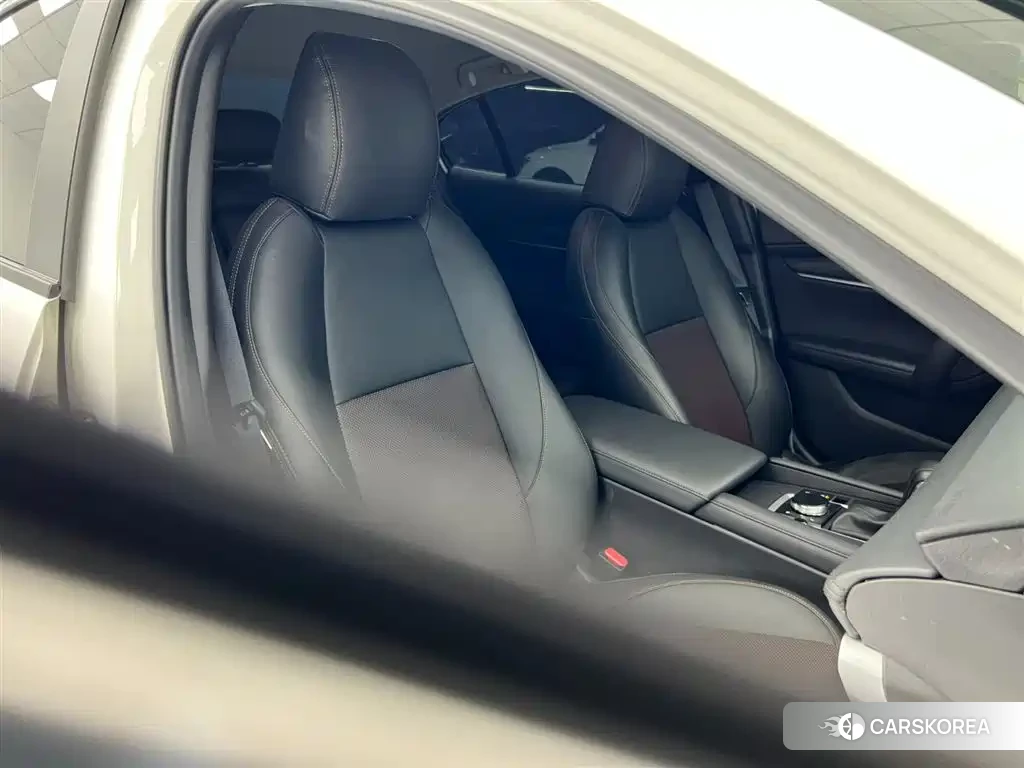 Mazda 3 2023 Белый из Китая, фото 6
