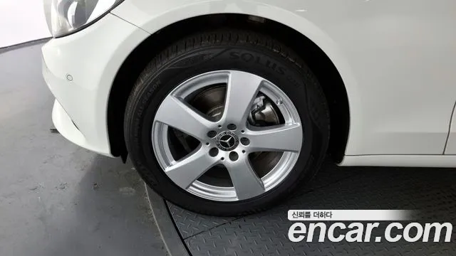 Mercedes-Benz C-Class W205 2018 Белый из Кореи, фото 6