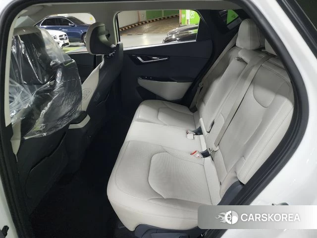 Kia EV6 2023 Белый из Кореи, фото 6