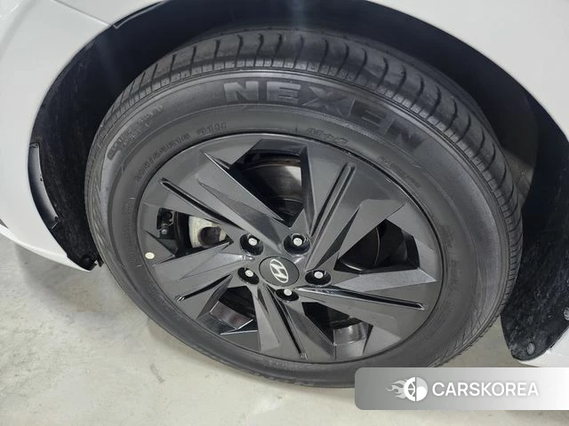 Hyundai Avante Hybrid (CN7) 2021 Белый из Кореи, фото 6