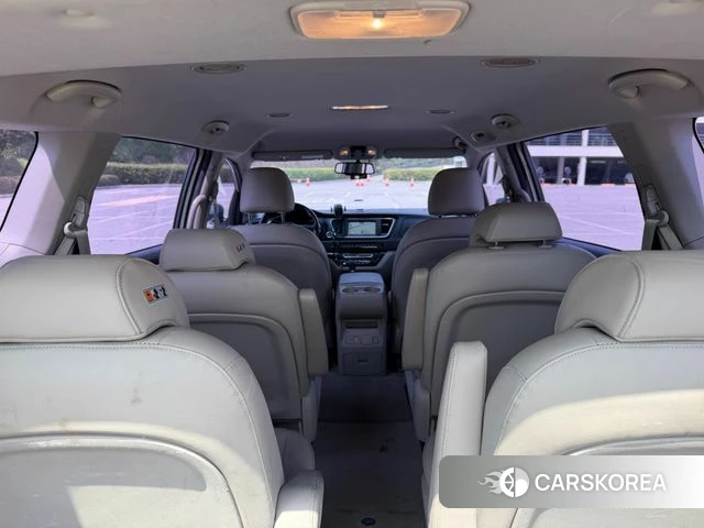 Kia The New Carnival 2018 Серебряный из Кореи, фото 6