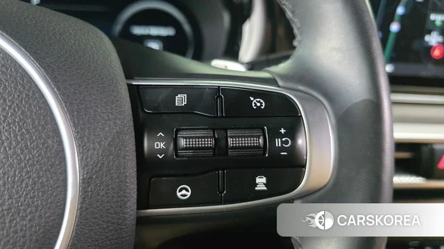 Kia K5 3rd generation 2021 Серый из Кореи, фото 6