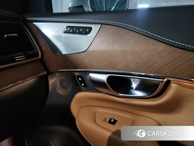 Volvo XC90 second Generation 2018 Белый из Кореи, фото 6