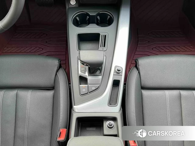 Audi A4L 2021 Белый из Китая, фото 6