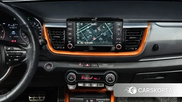 Kia Stonic 2018 Белый из Кореи, фото 6