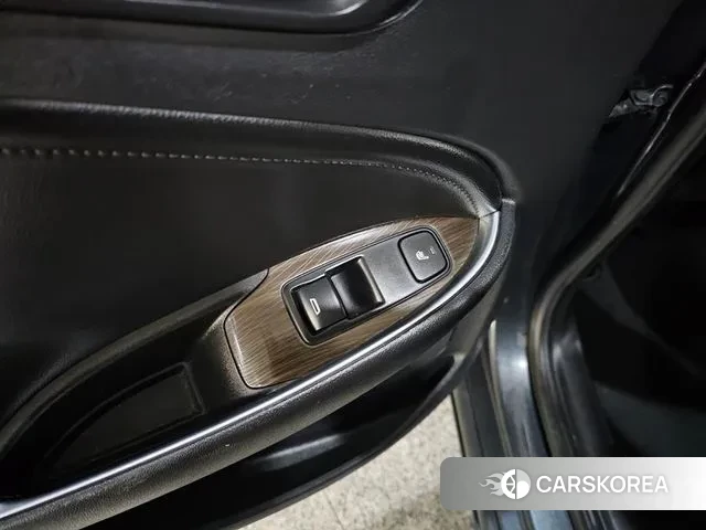 Chevrolet (GM Daewoo) All New Malibu 2018 Серый из Кореи, фото 6