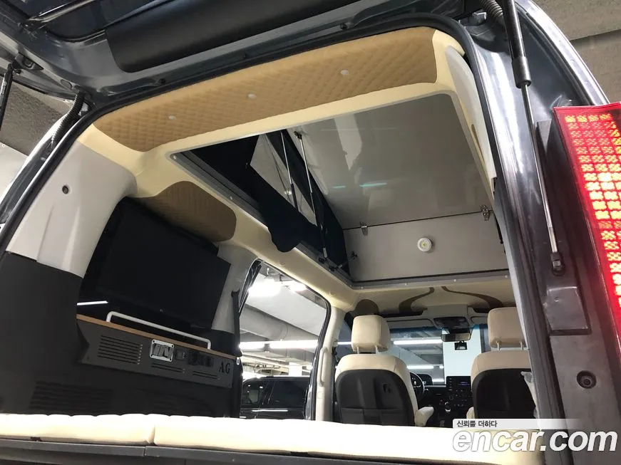 Hyundai Staria 2022 Серый из Кореи, фото 6