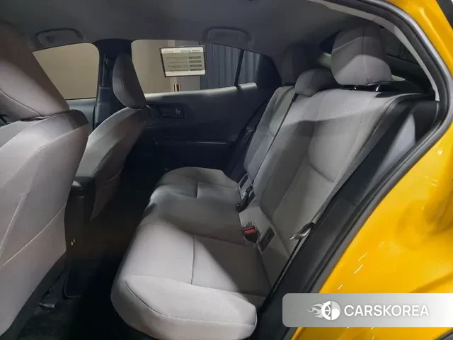 Toyota Prius 5th Generation 2024 Желтый из Кореи, фото 6