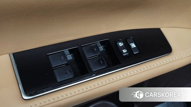 Lexus New ES300h 2018 Черный из Кореи, фото 6