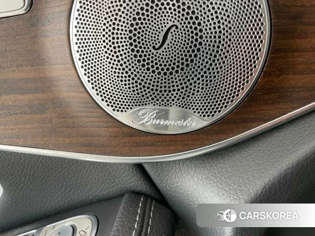 Mercedes-Benz GLC 2020 Белый из Китая, фото 6