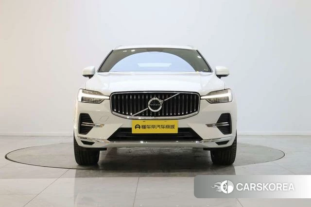 Volvo XC60 PHEV 2026 Белый из Китая, фото 6