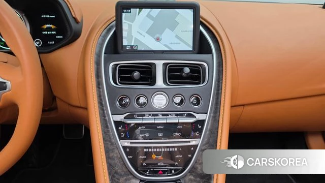 Aston Martin DB11 2022 Небесно-голубой из Кореи, фото 6
