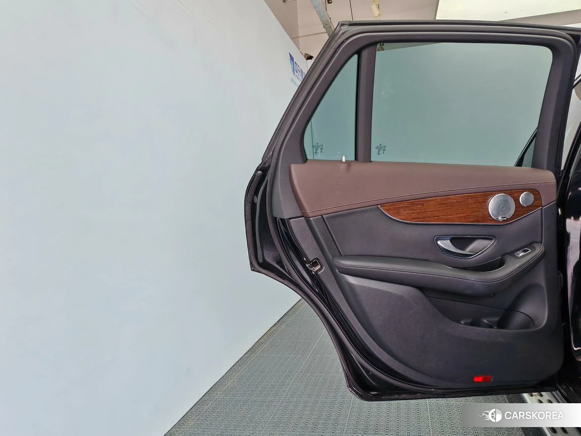 Mercedes-Benz GLC 2020 Черный из Китая, фото 6