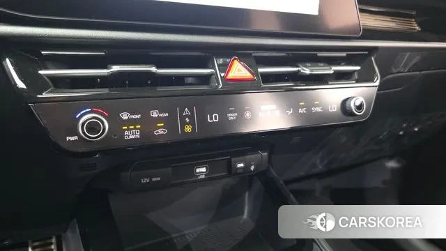 Kia Di Ol Nu Niro 2022 Белый из Кореи, фото 6