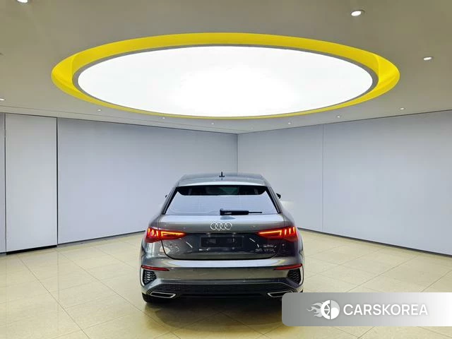 Audi A3 2021 Темно-серый из Китая, фото 6