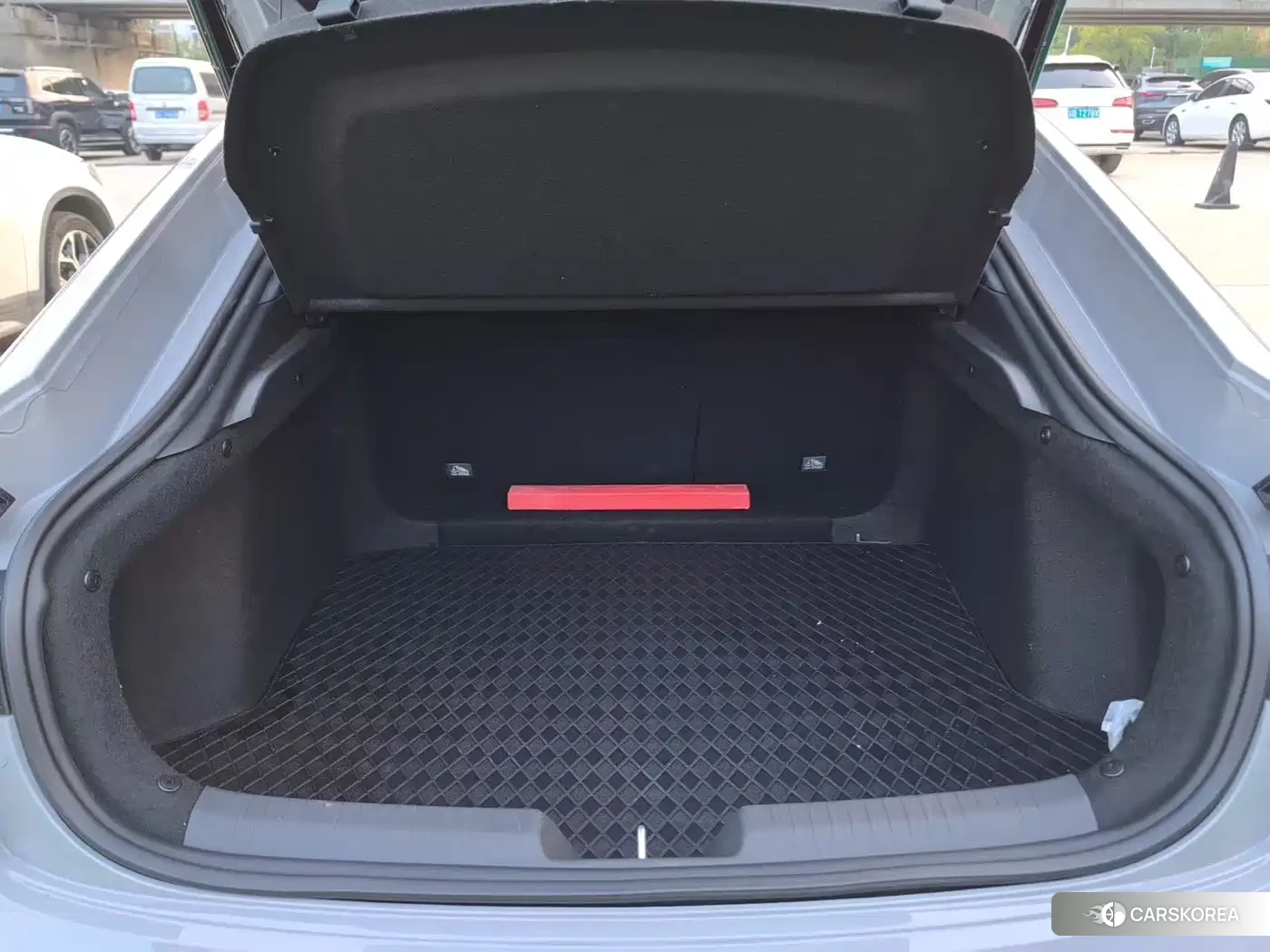 Chang'an Changan UNI-V 2023 Silver/gray из Китая, фото 6