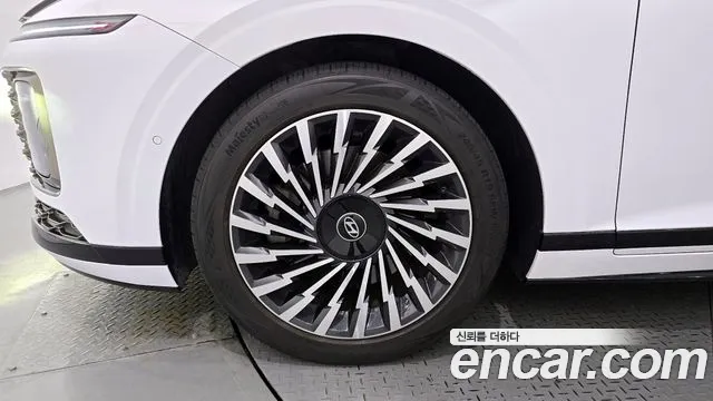 Hyundai Grandeur (GN7) id 2628578 из Кореи 6