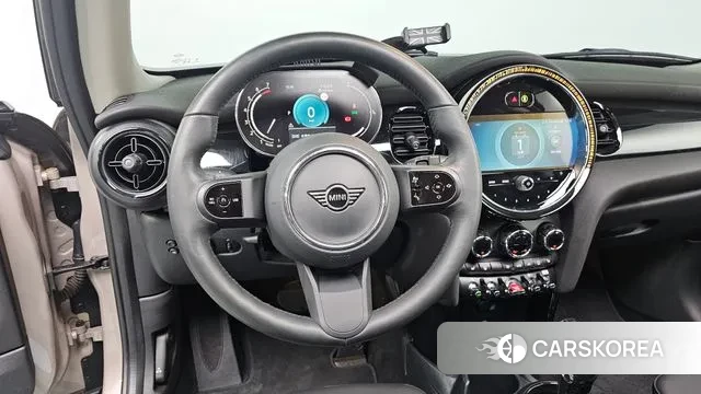 Mini Cooper 2024 Жемчужный цвет из Кореи, фото 6