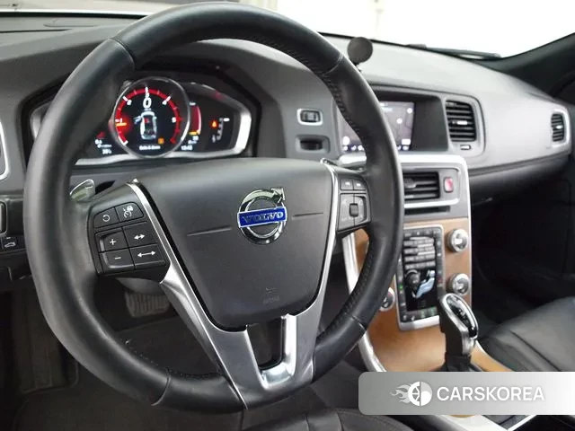 Volvo V60 Cross-Country 2018 Белый из Кореи, фото 6