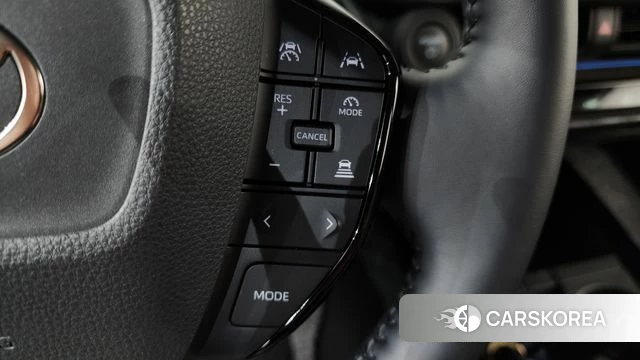 Toyota Prius 5th Generation 2025 Белый из Кореи, фото 6