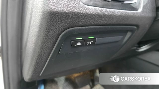 BMW 3 Series (F30) 2018 Белый из Кореи, фото 6