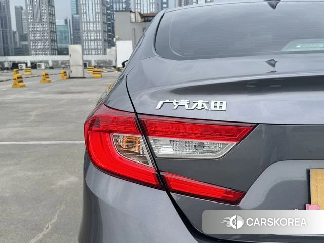 Honda Accord 2021 Серебристо-серый из Китая, фото 6