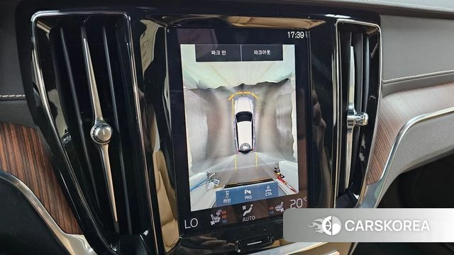 Volvo V60 Cross-Country 2nd Generation 2021 Белый из Кореи, фото 6