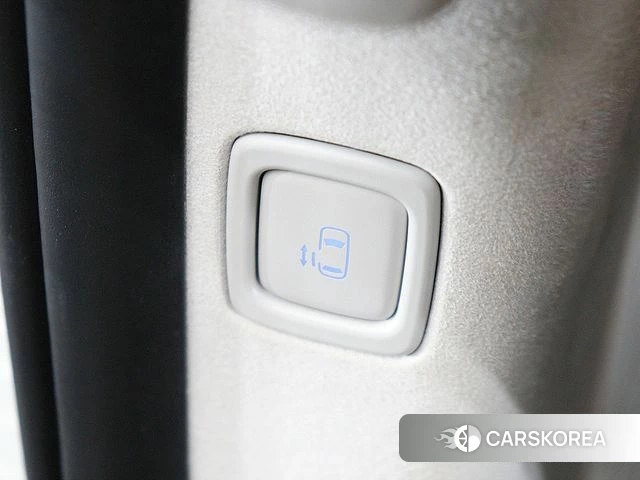 Hyundai Staria 2025 Белый из Кореи, фото 6