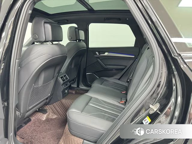 Audi Q5L 2023 Черный из Китая, фото 6