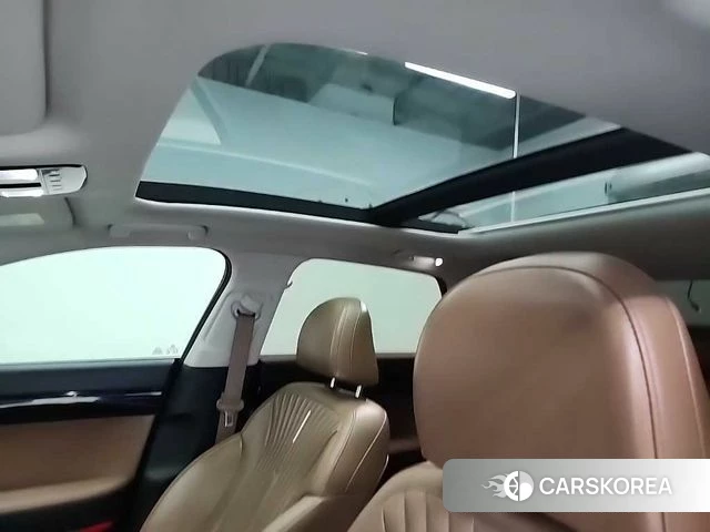 Hyundai Grandeur Hybrid (GN7) 2023 Белый из Кореи, фото 6