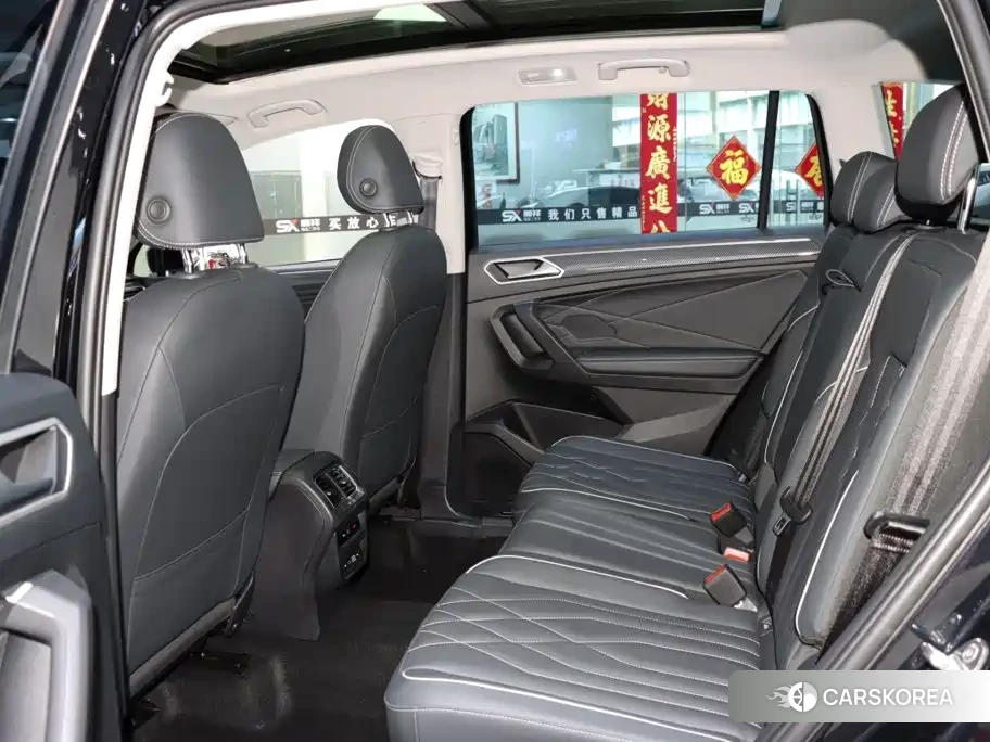 Volkswagen Tiguan L 2023 Черный из Китая, фото 6