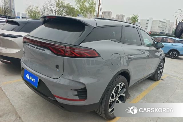 BYD Tang DM 2025 Темно-серый из Китая, фото 6