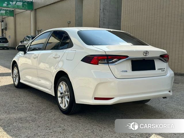 Toyota Corolla 2021 Белый из Китая, фото 6