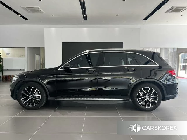 Mercedes-Benz GLC 2023 Черный из Китая, фото 6