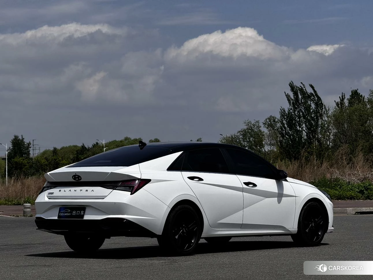 Hyundai Elantra 2022 Белый из Китая, фото 6