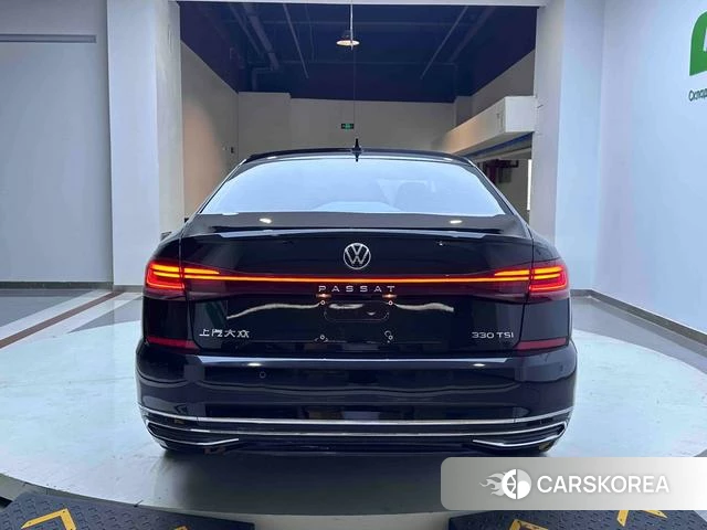 Volkswagen Passat 2022 Черный из Китая, фото 6