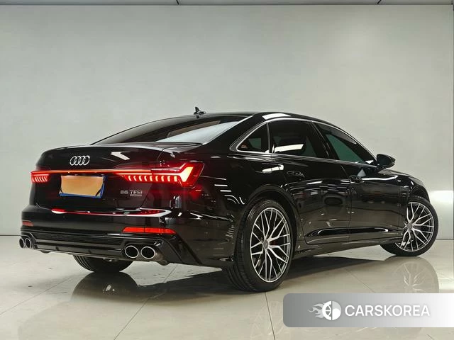 Audi A6L 2022 Черный из Китая, фото 6